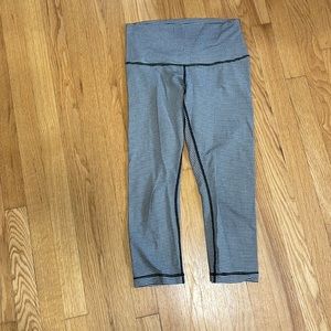 Lululemon cropped pants